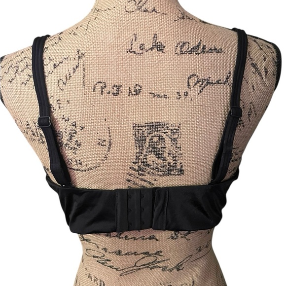 Victoria's Secret Very Sexy Bra Intimates - Picture 5 of 7